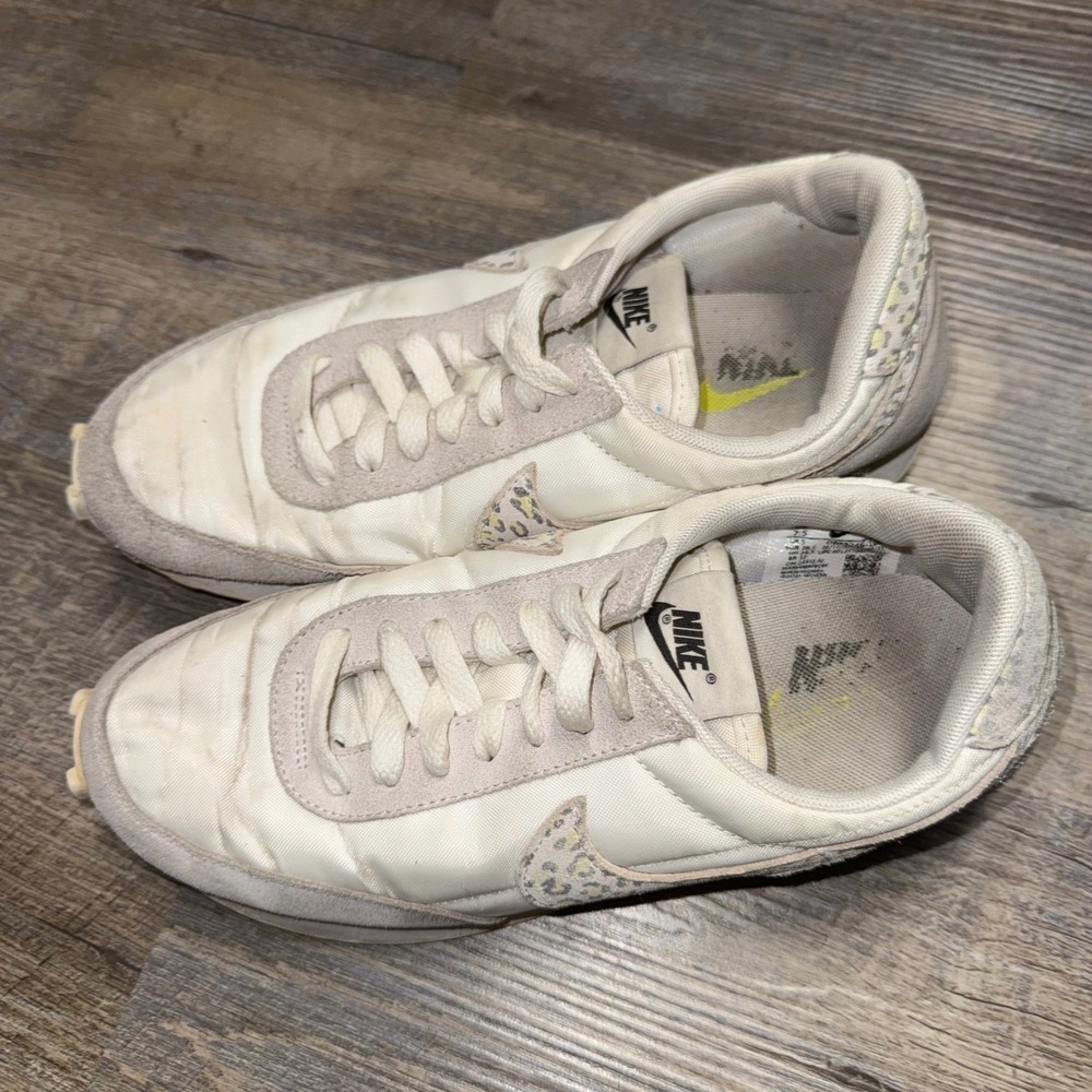 Nike Daybreak SE Leopard Sail Canvas Grey Suede DM3346-100 Women's Size 7.5 - Picture 4 of 10